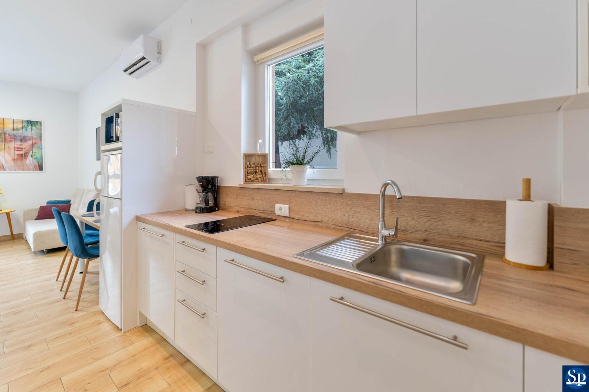 Colosseum Garden Studio Apartments 普拉 外观 照片