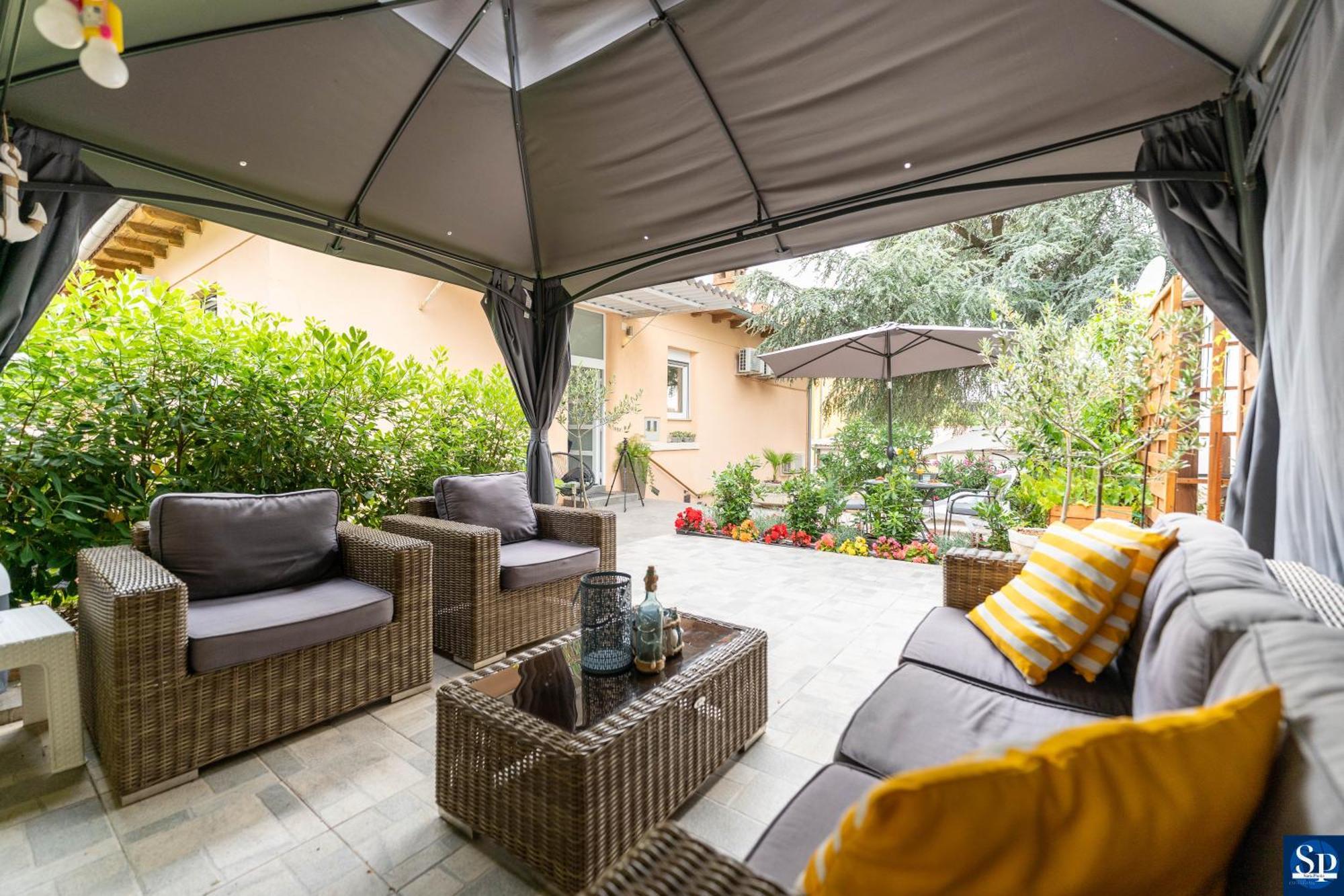 Colosseum Garden Studio Apartments 普拉 外观 照片