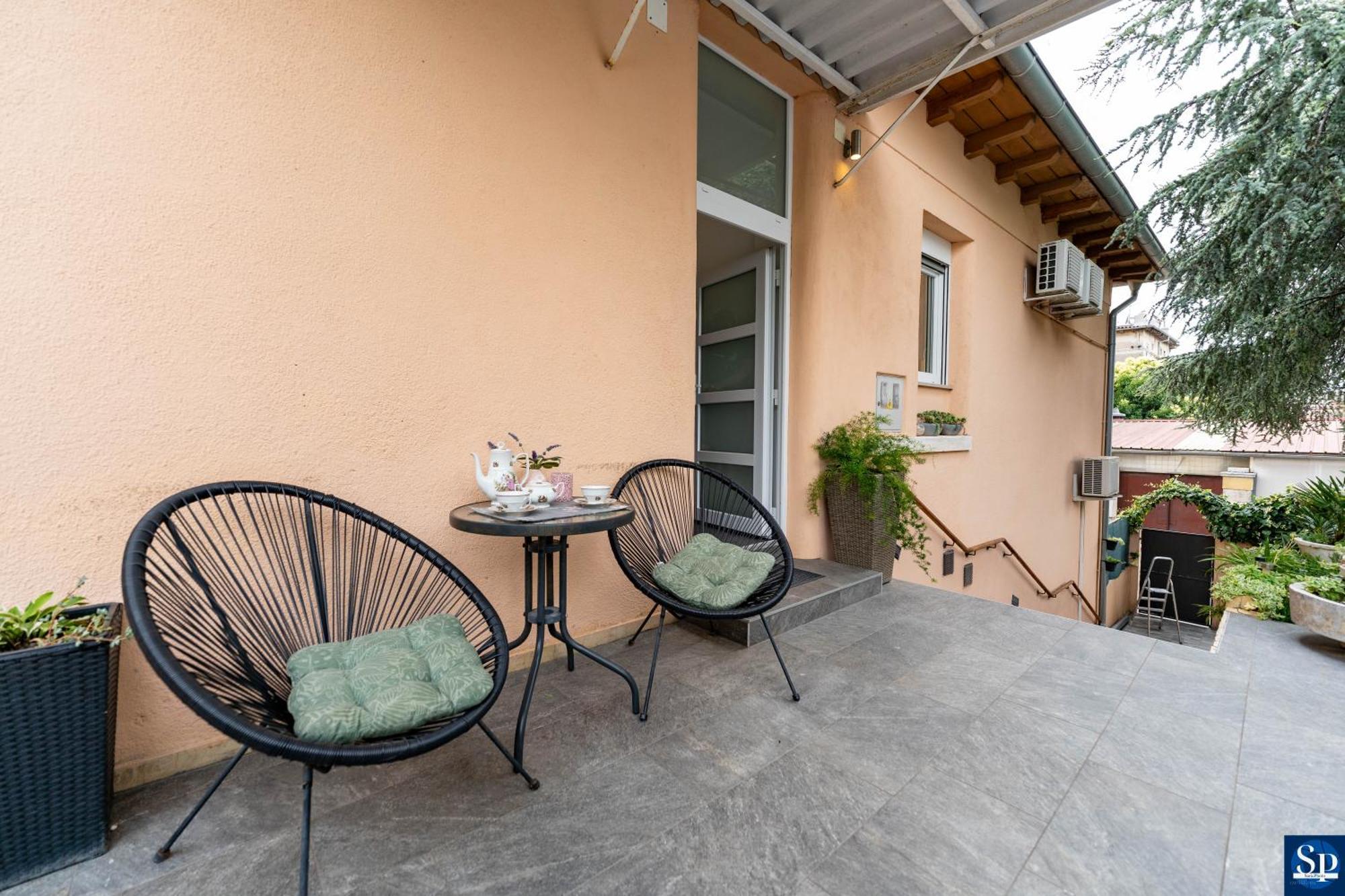 Colosseum Garden Studio Apartments 普拉 外观 照片