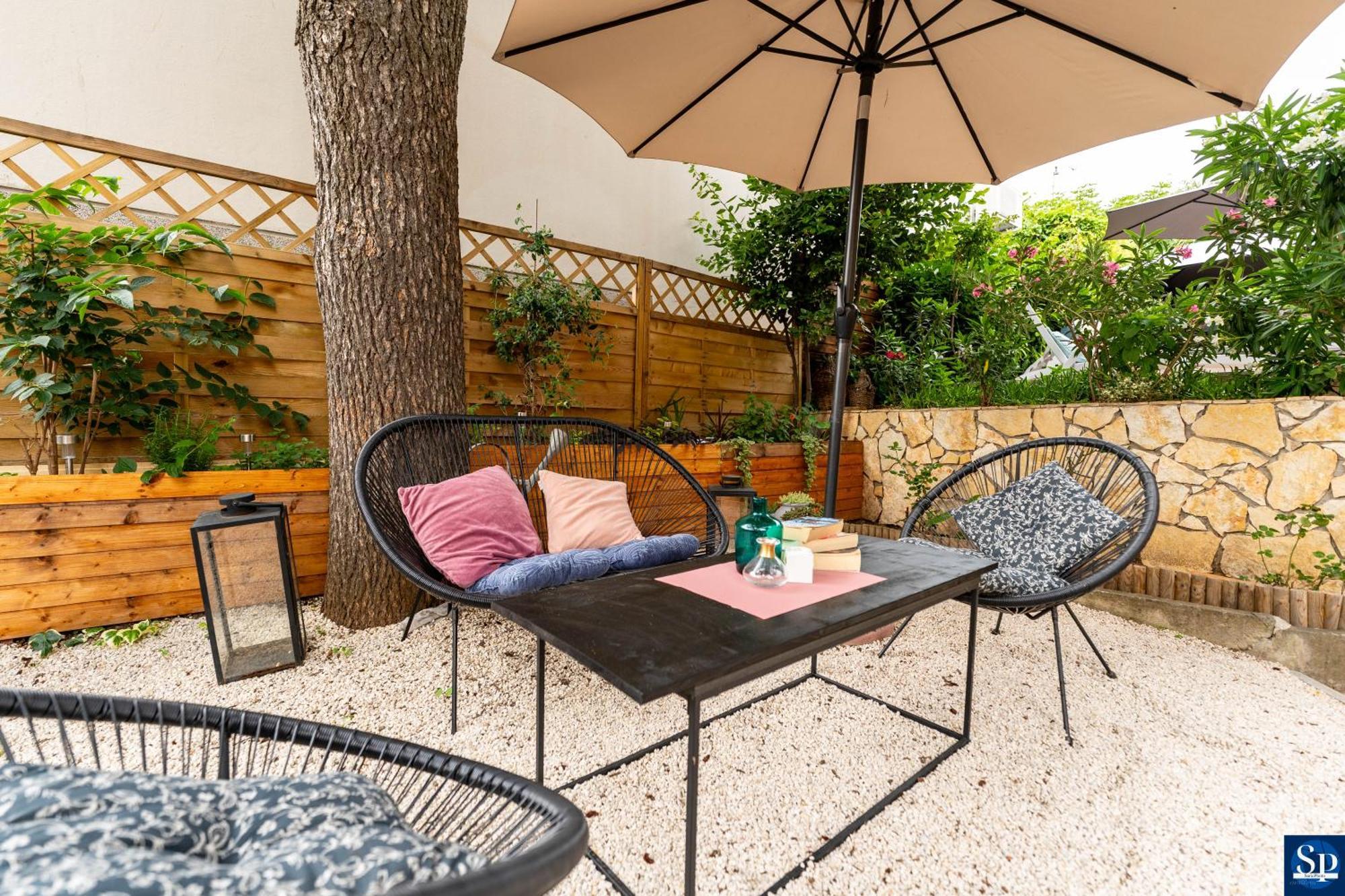 Colosseum Garden Studio Apartments 普拉 外观 照片