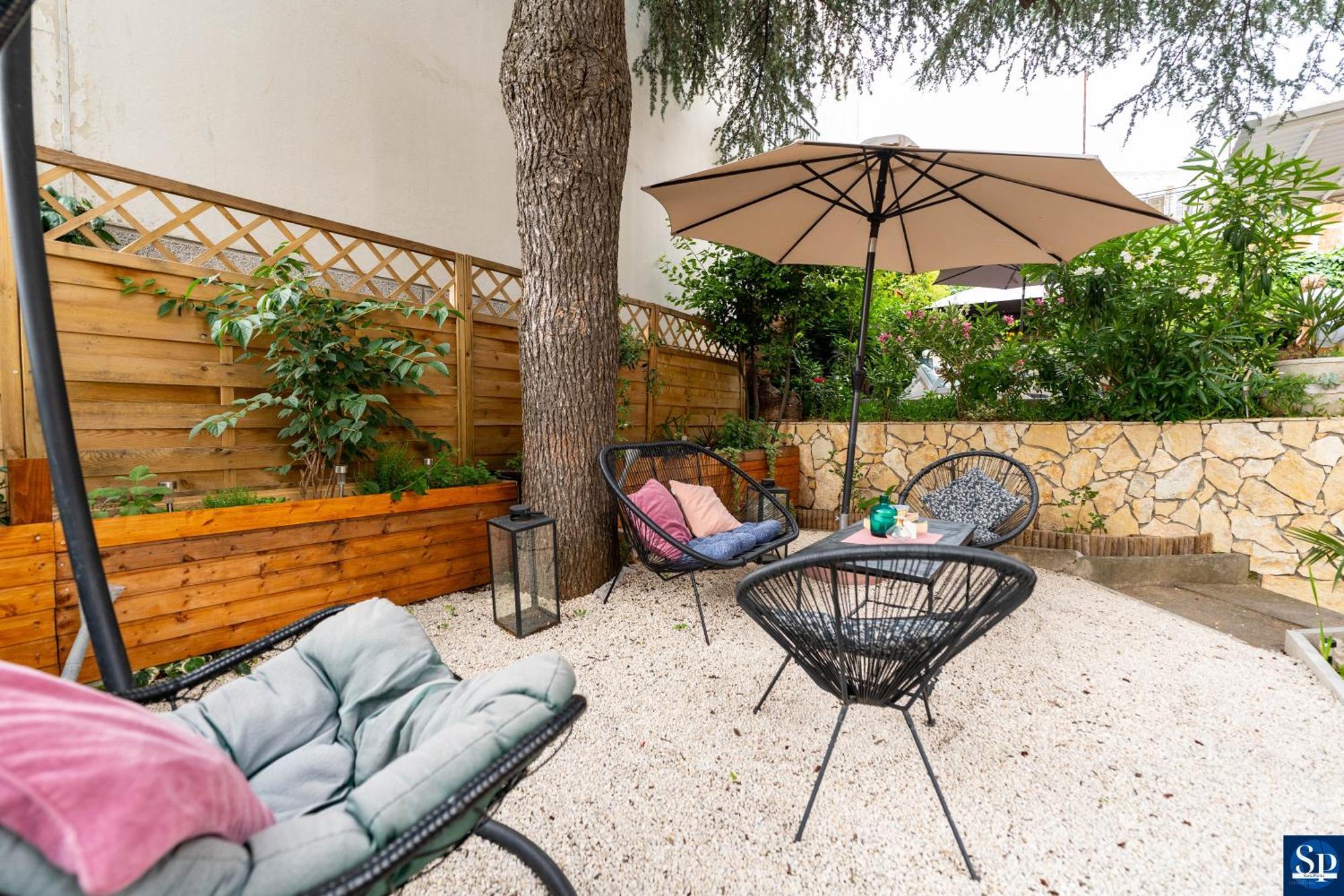 Colosseum Garden Studio Apartments 普拉 外观 照片